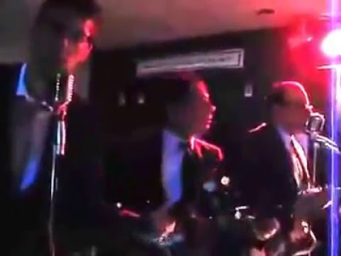 “ King of the surf ” (Trashmen) by the Babalooneys