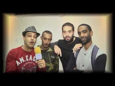 קפה שחור חזק מארח את נצ'י נצ'