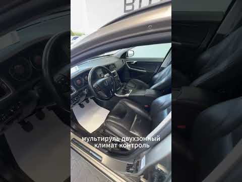 фото volvo v60 i 0