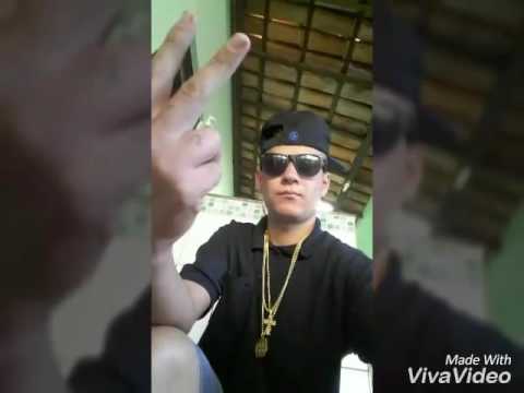 Mc Dely pras novinhas fazer quadradinho