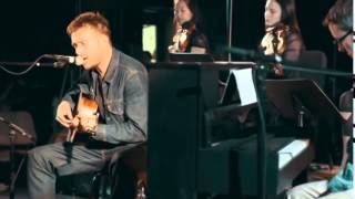 DAMON ALBARN-Hostiles (Live from Fox Studios)