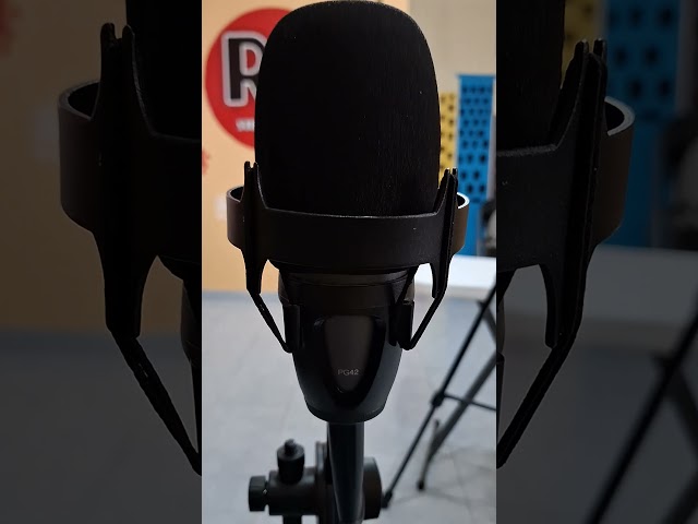 Vídeo relacionado con Micrófono de Sobremesa con Cable, Micrófono de Condensador Omnidireccional, Cuello de Cisne Ajustable 360, con Cable XLR a 6,35 Mm, para Conferencias/Grabaciones de Voz en la Web/Retransmisiones