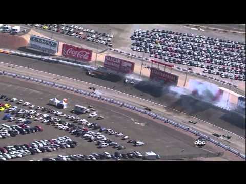 Muere piloto Dan Wheldon en Las Vegas Motor Speedway