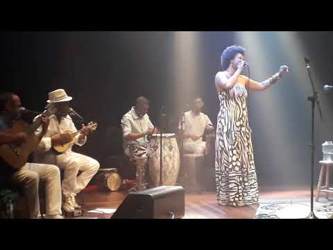 Entrevista e participação especial da Nilze Carvalho no show da Tia Surica