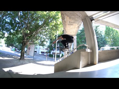 Dumb Skateboards - ABG Quattro Tour Extra