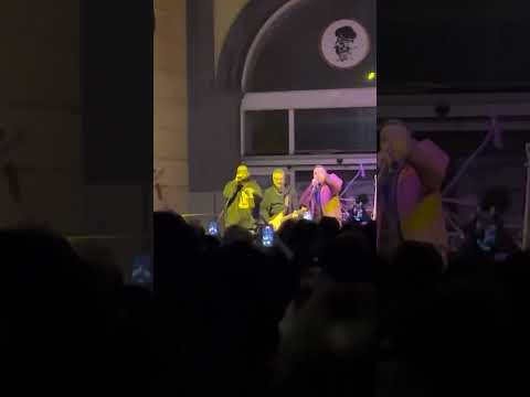 10 anni mezzocannone occupato live Valerio Jovine - Me so’ scetat’ e tre @ValerioJovine