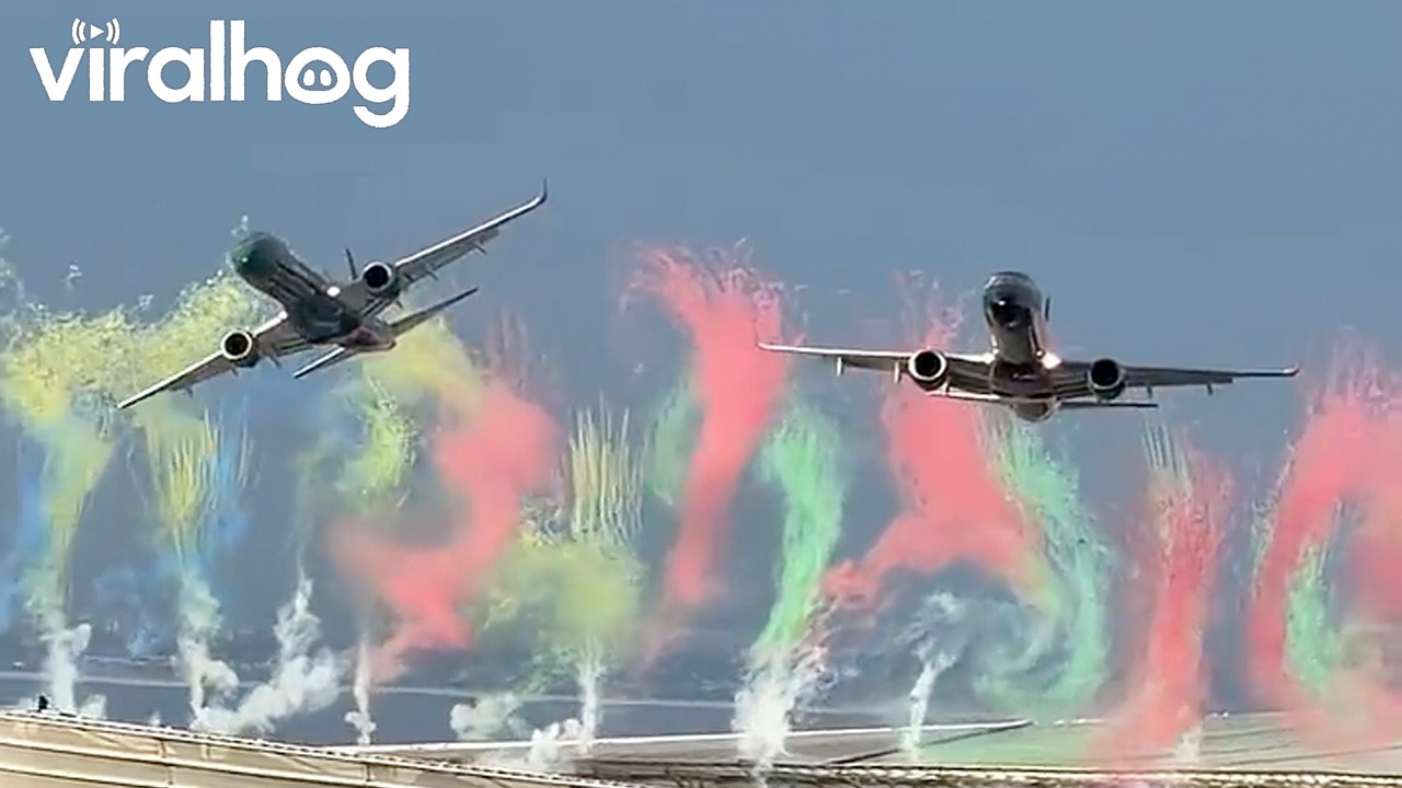 Dual Flyover for the "Rugby's Greatest Rivalry" Match in Cape Town || ViralHog