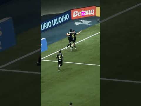OLHA O QUE O ZAGUEIRO DO VITÓRIA FEZ! 😱 #shorts