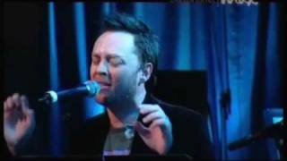 Darren Hayes &amp; Delta Goodrem  LIVE -&quot;&#39;Lost Without You&quot; ( 2005)