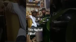 Download lagu Habib Bahar Bernyanyi Dengan Sayyid Ibrahim Part 2 mp3 Download lagu Habib Bahar Bernyanyi Dengan Sayyid Ibrahim Part 2 mp3