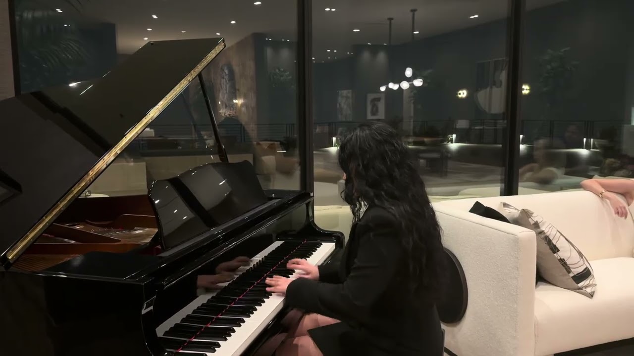 Promotional video thumbnail 1 for Alina Keys