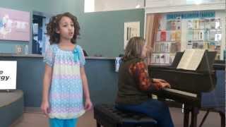 9 Year old opera singer singing Lascia ch'io pianga ~ Handel