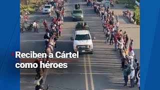 ¡INACEPTABLE! | Reciben con aplausos a presuntos miembros del Cártel de Sinaloa en Chiapas