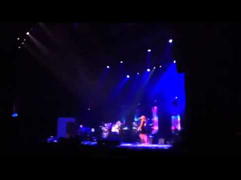 J. Iglesias in Dnepropetrovsk 08.03.2013