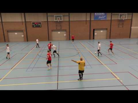 Zaalvoetbal Jong Eagles (eerste helft)