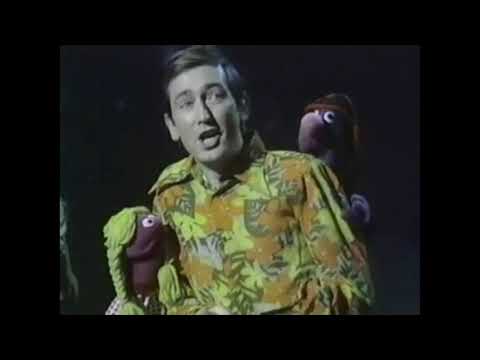 Muppet Songs: Bob - Good Morning Starshine