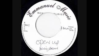 Dennis Brown - Open Up + Version