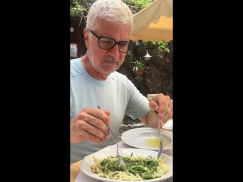 Gluten-intolerant doctor safely eats a whole plate of pasta thanks to new lectin-shield technology
