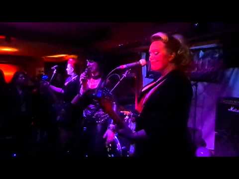 The Priscillas: Fly In My Drink - Buffalo Bar 27/09/13