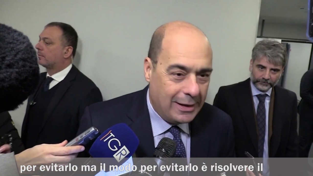 Rifiuti a Roma, anche a Natale sarà emergenza Rifiuti a Roma, anche a Natale sarà emergenza