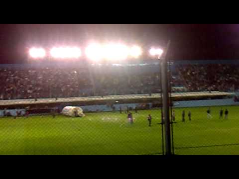 "Belgrano 3 Union 2 "ENTRADA DE LA BARRA DEL LOCO TITO"" Barra: Los Piratas Celestes de Alberdi &bull; Club: Belgrano
