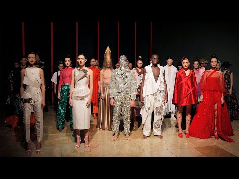 (Extended) Fashion Show - 25 Years Designing the Future | IED