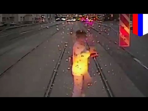 Texting woman killed when she walks into path of tram in Moscow - TomoNews
