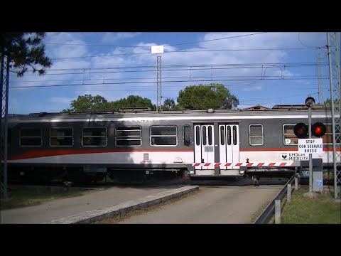 Spoorwegovergang Solfagnano-Parlesca (I) // Railroad crossing // Passaggio a livello