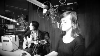 Sharon van Etten - Every time the sun comes up acoustic performance