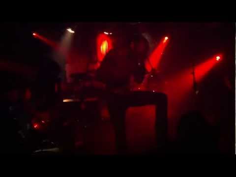 Myrd 'Forbandet fra Fødsel'