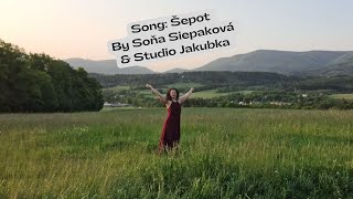 Video Šepot (s videoklipem). Písnička od Soni Siepakové. Aranžmá Studi