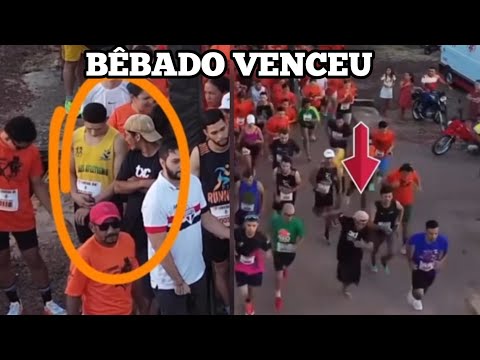 Bêbado e de sandália havaianas vence corrida de rua em primeiro lugar kkkk🤣🤣😂😂