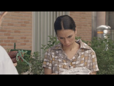 Amar C688 - Manolita descubre la fotografía publicada