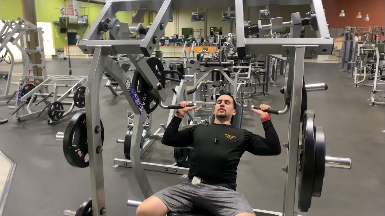 ISO Lateral Shoulder Press (Hammer Strength)