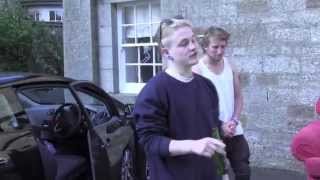 Polaroid People feat. Stuart Ramage - Donuts