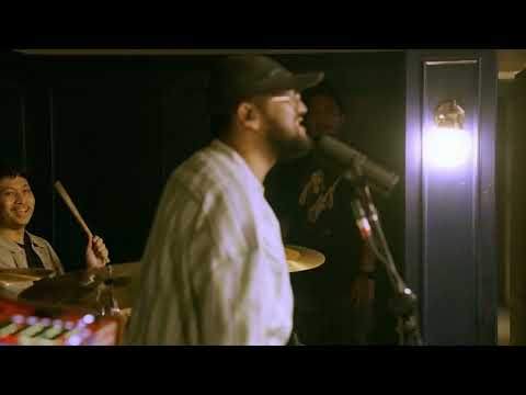 Matter Mos - Sujud | Live at Little League