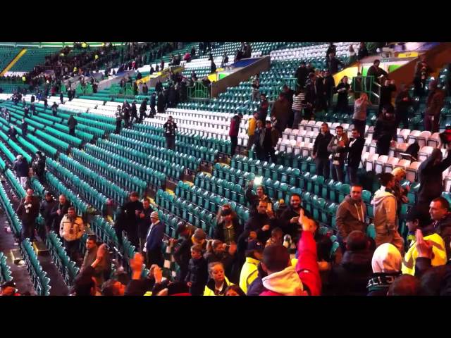 Vídeo relacionado con AC Milan Bufanda Jacquard, producto oficial, rojo/negro