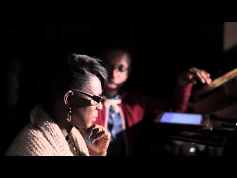 Introducing Neresa Maye - Divine Divine