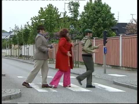 Doris och Knäckebröderna Vänster, höger, vänster