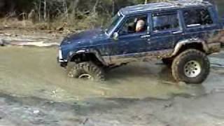 preview picture of video 'Jeep Cherokee w/ 38's getting stuck!!'