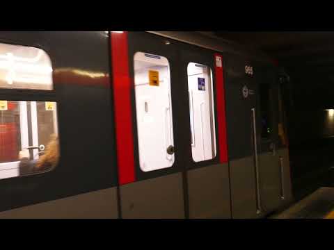 départ de métro [ AnsaldoBreda Meneghino, BONOLA STATION, LIGNE M1 ]