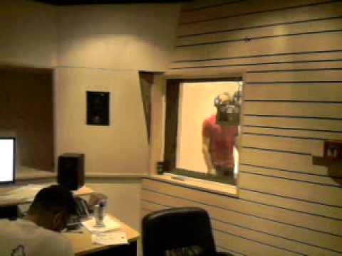 SESJA NAGRANIOWA TOWARU W STUDIU OTRA BARWA