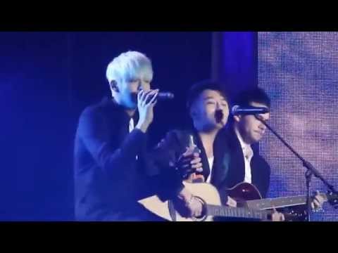 [Fancam] Wu Yifan performing "There Is A Place" at Zhejiang TV Concert