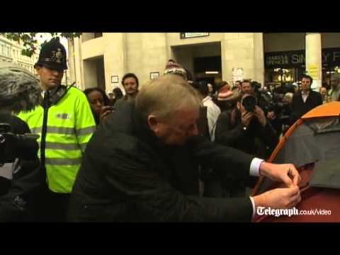 St Paul's Occupy demonstrators served eviction notices