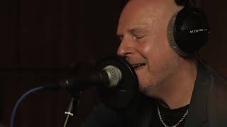 Philip Selway, Elysian Collective &amp; Chris Vatalaro - Picking Up Pieces (Live at Evolution Studios)