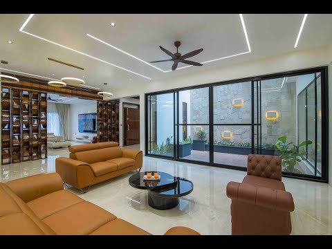 The modern courtyard house by Aurae Architects | Architecture & Interior Shoots | Cinematographer