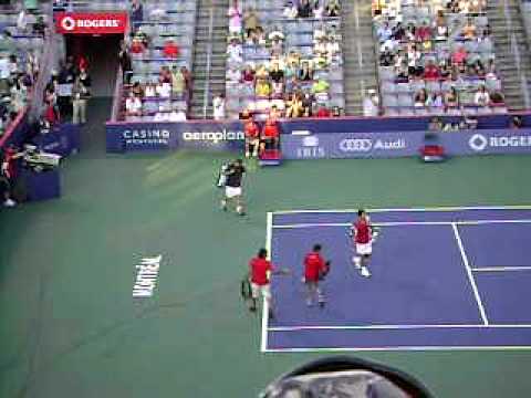 Roddick and Djokovic arrive on Centre Court (Montreal QF 2009)