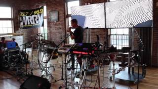 Robert DeLong - Don&#39;t Wait Up  - Live at WRRV Sessions