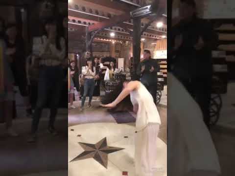 Erik dalında hiç böyle dans eden görmediniz hem de çinli