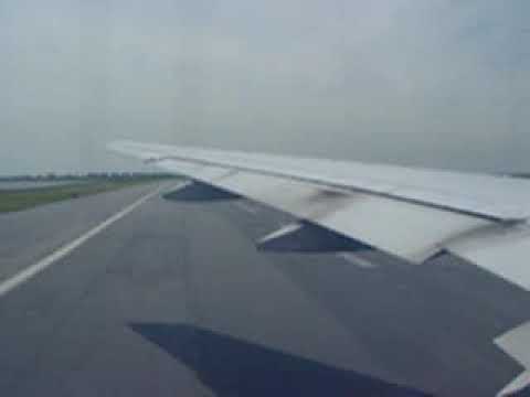 United Airlines Boeing 777-200 departing New York JFK Airport 2004